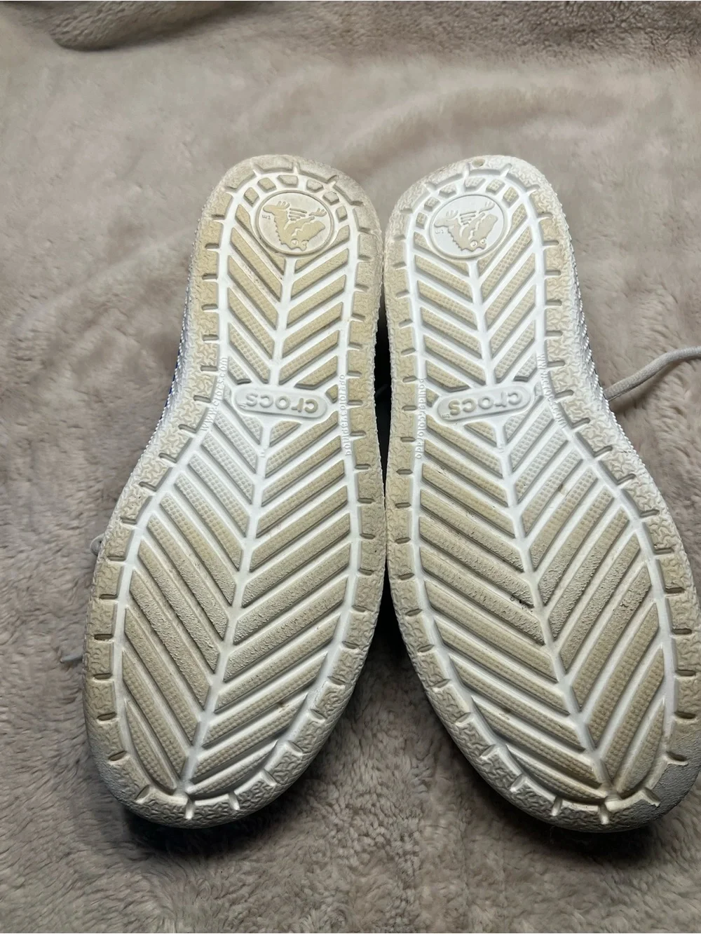 Crocs mens size 7 boat shoes
